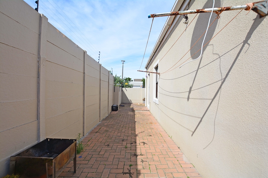 3 Bedroom Property for Sale in Parklands Western Cape